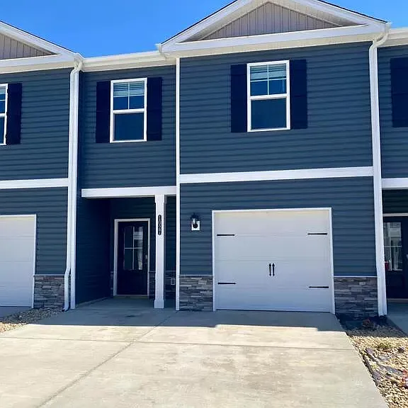 1023 Saylors Pl — Photo 1