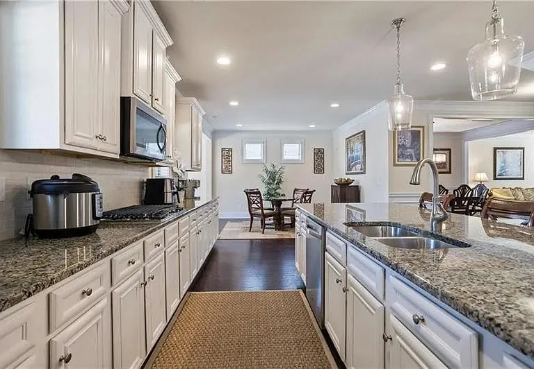 1440 Dahlia Dr — Photo 15