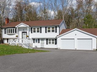 11 Mathew Dr, Merrimack, NH 03054