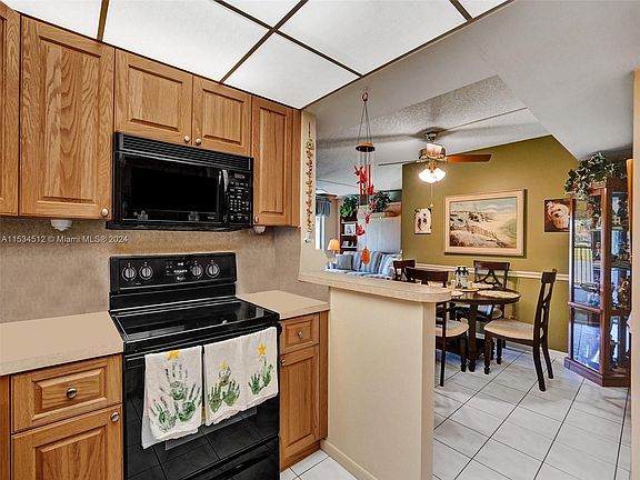 5th image of 3300 W Rolling Hills Cir APT 208