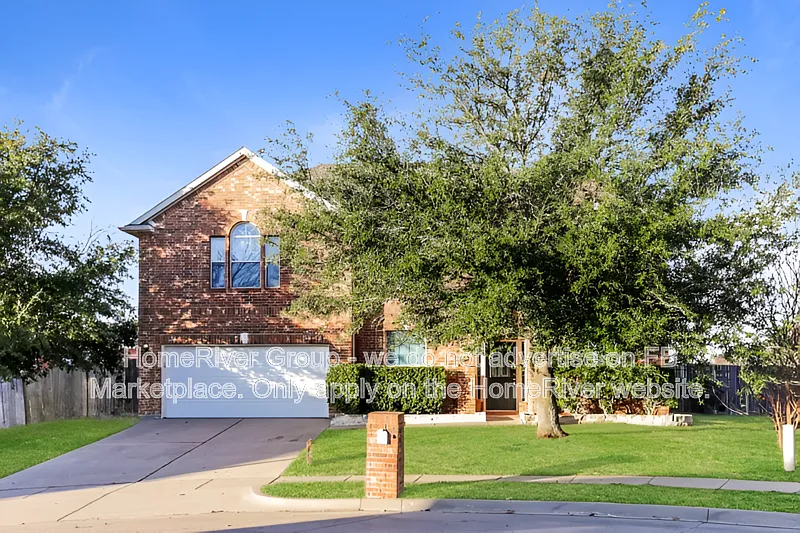 705 Champlain Ct