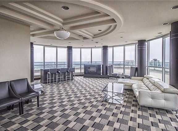 4th image of 208 Enfield Pl #1006