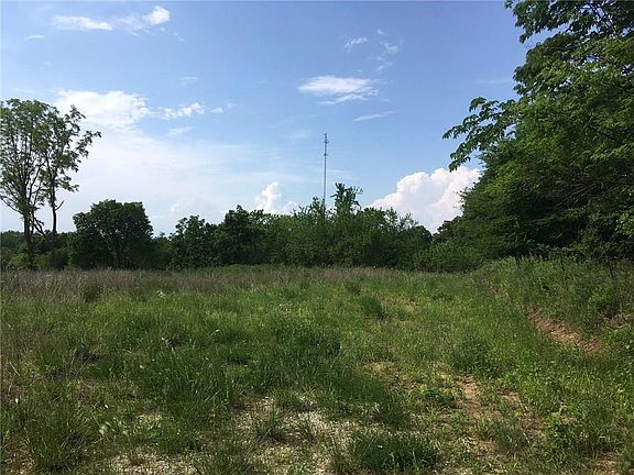 4th image of 2377 Us 169 Hwy