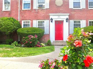 18 Revere Dr APT 1, Stamford, CT 06902