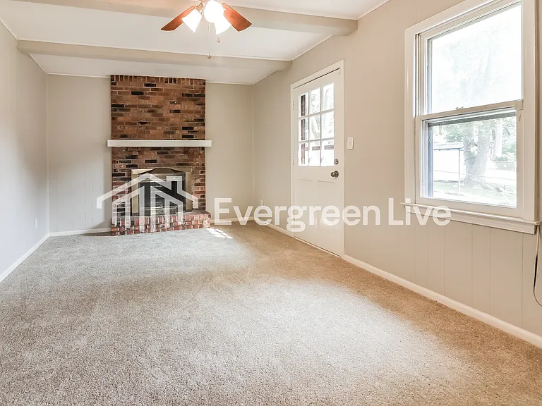 3909 S Berry Ln — Photo 3