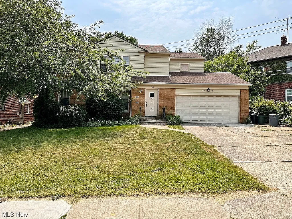 3 bed, 1700 sqft, $1,575 — Photo 1