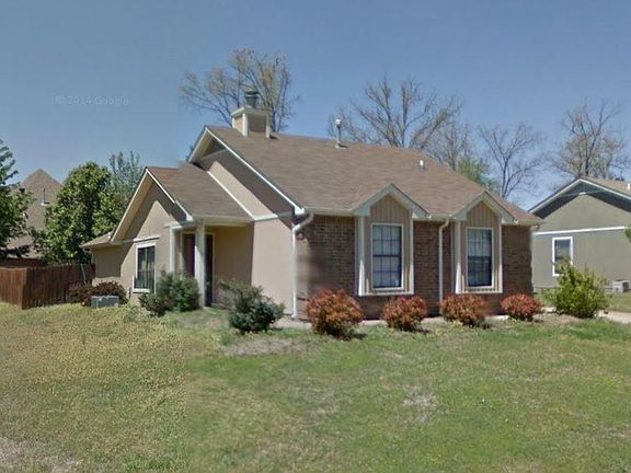 3rd image of 4037 N Foxborow Dr