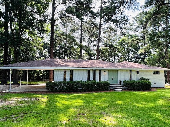 2nd image of 702 E Pinetree Blvd