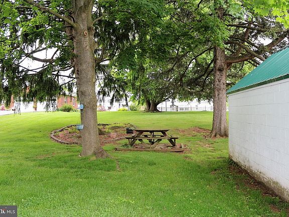 5th image of 10922 Roessner Ave