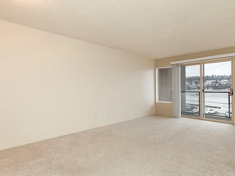 Minor Tower Apartments - Located in Eastlake — Photo 75