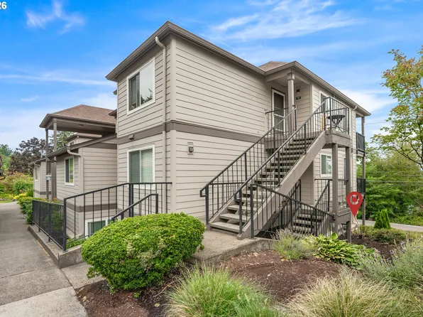 20910 Fawn Ct APT 4, West Linn, OR 97068