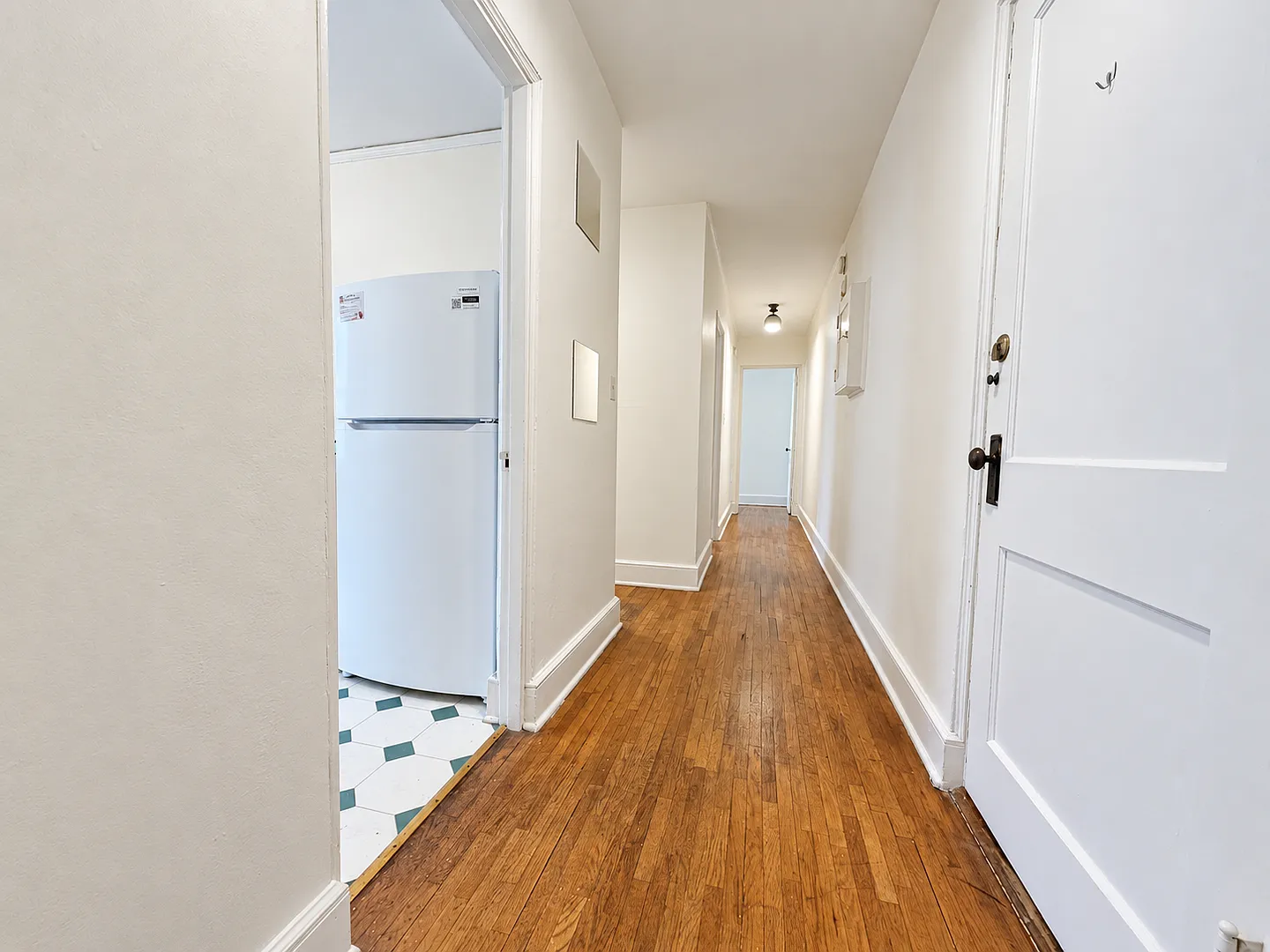 2040 Grand Ave — Photo 4