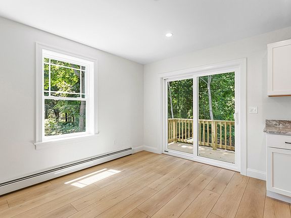 5th image of 15 Lane Avenue