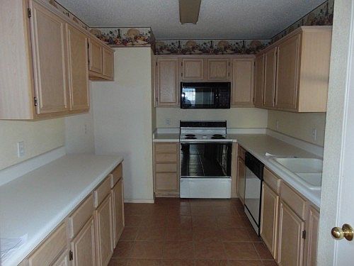 5th image of 2811 Yorkhill Dr
