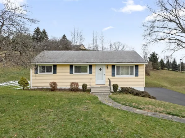 138 Cafferty Hill Rd, Endicott, NY 13760