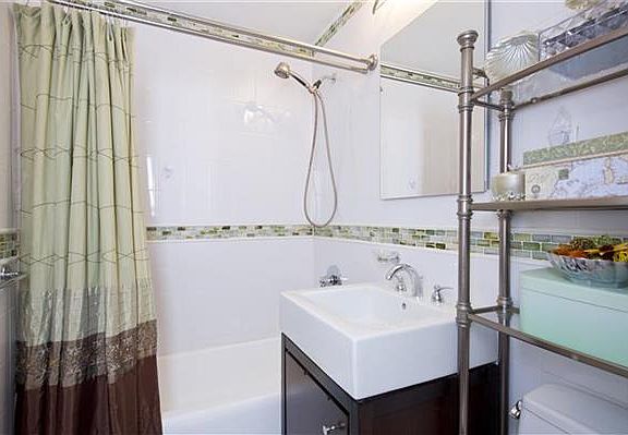 5th image of 5800 Arlington Ave APT 15R