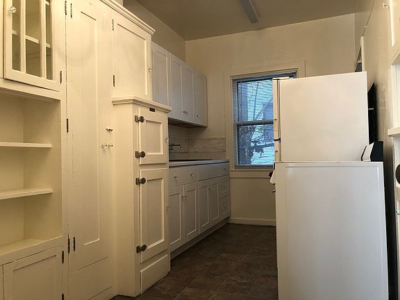5th image of 918 26th St