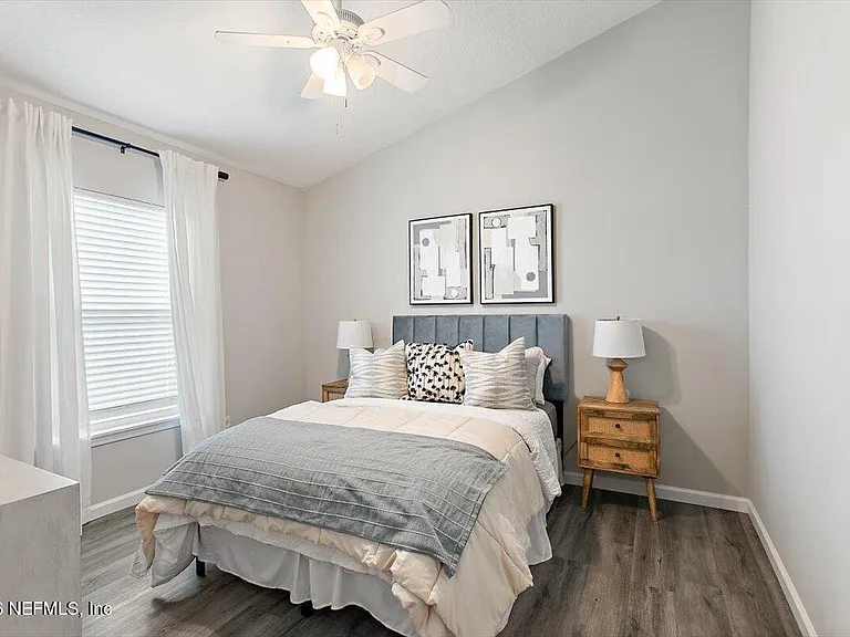 402 El Rey Ave — Photo 14