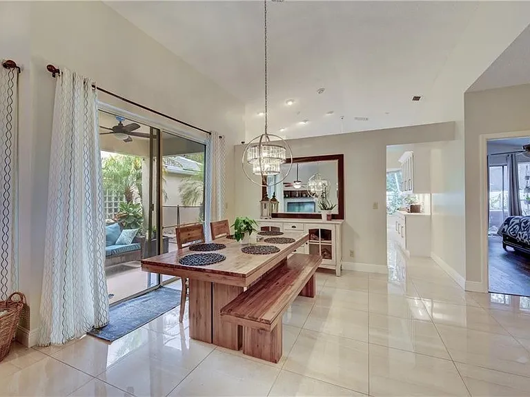 8171 Hampton Wood Dr — Photo 8