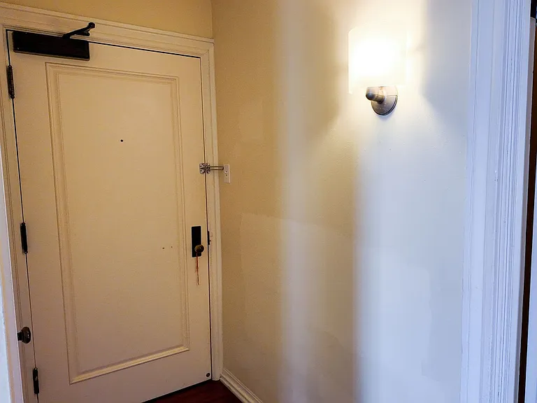 702 Ash St #903 — Photo 10