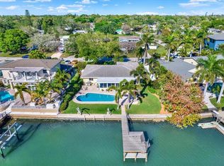 11884 Walker Ave, Seminole, FL 33772