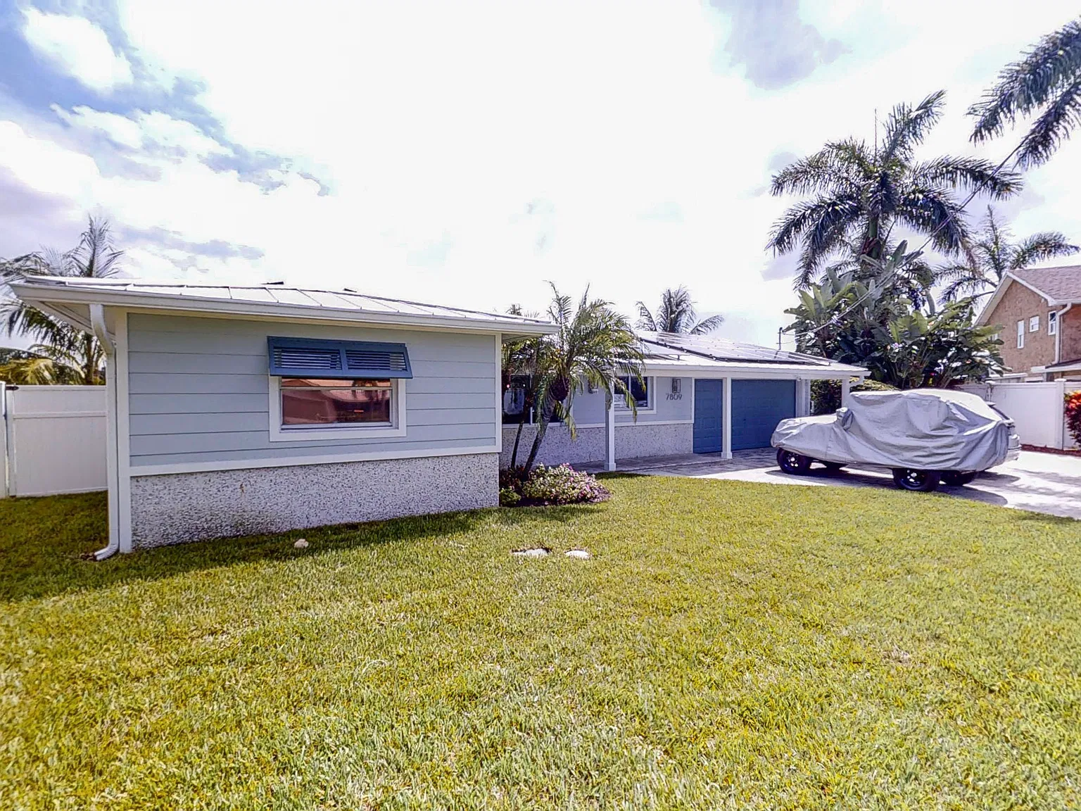 2 bed, 1600 sqft, $13,000 — Photo 3
