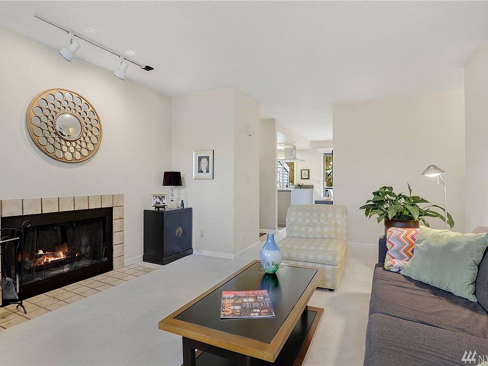 1st image of 9926 NE 144th Ln APT 306