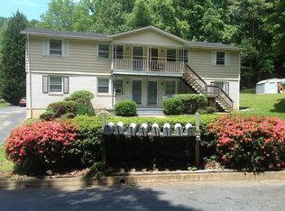 1004 Smith Lake Rd, Martinsville, VA 24112