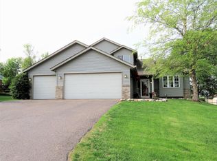 521 Dogwood Ave NW, Saint Michael, MN 55376