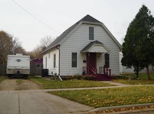 520 Franklin Ave, Lake Geneva, WI 53147