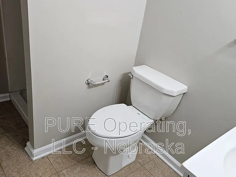 3341 S 89th St — Photo 41
