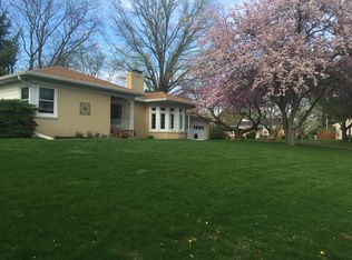 3041 35th Ave, Rock Island, IL 61201