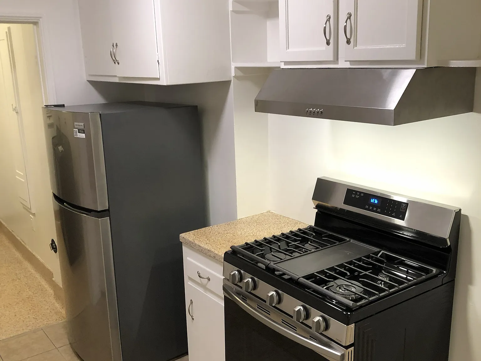 1 bed, 775 sqft, $2,850 — Photo 3