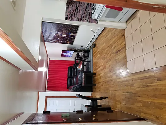 Rented by Owner | media 9