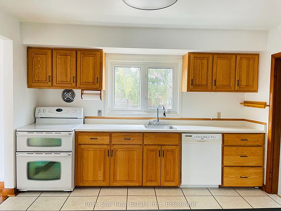 5th image of 331 Meadowcrest Rd