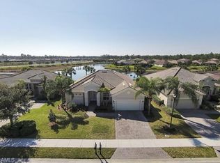 8228 Potomac Ln, Naples, FL 34104