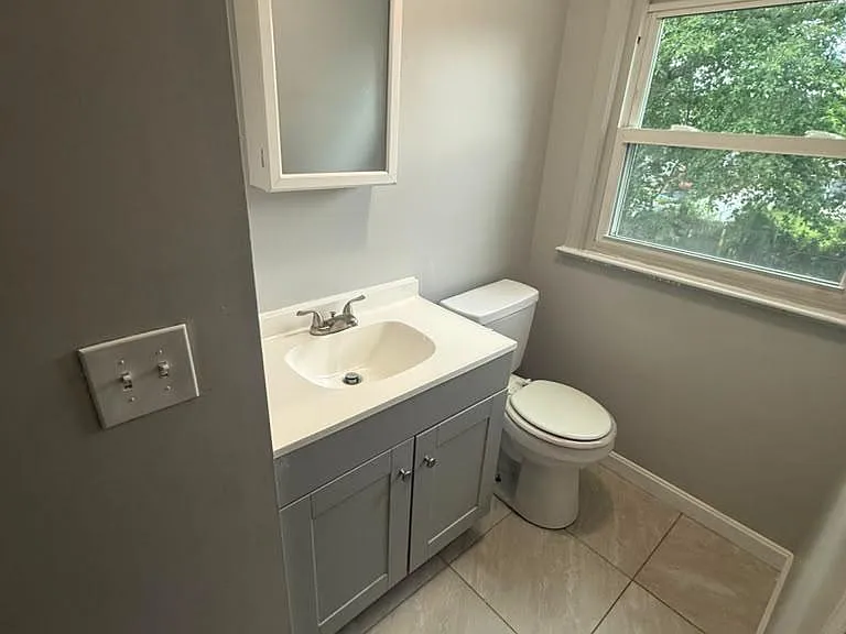 560 Lillie Rd #2 — Photo 8