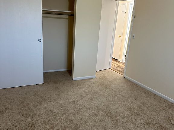 4th image of 1520 Todd Farm Dr APT 2A