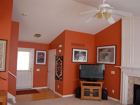 5th image of 7737 Henley Dr