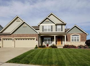 810 Snowberry Ridge Dr, O'Fallon, MO 63366