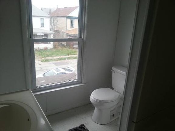 3rd image of 1522 Maryland Ave