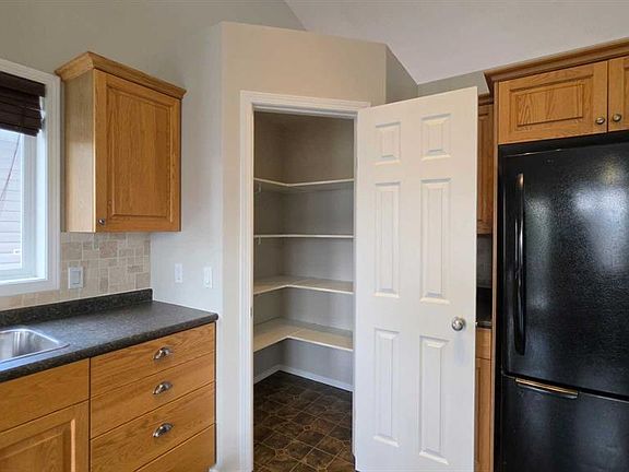 3rd image of 4305 S 33rd St