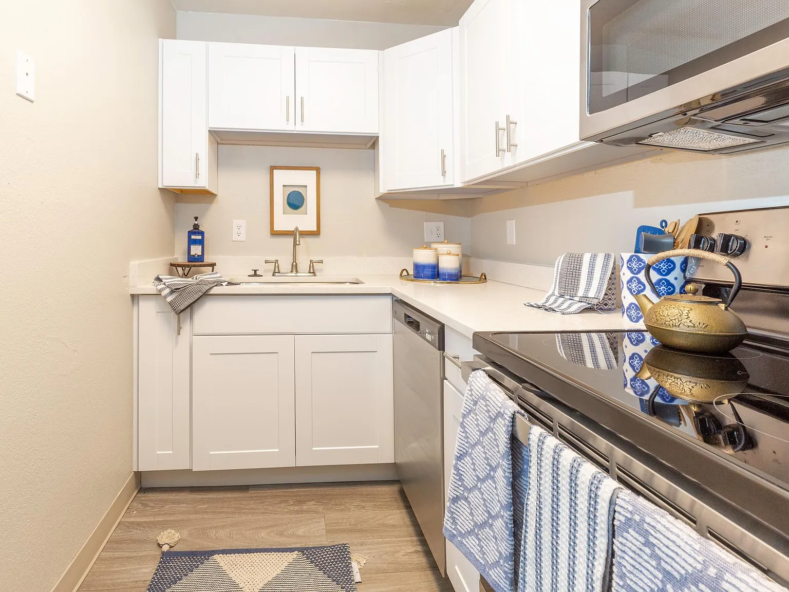 Mt. Aire Apartments — Photo 4