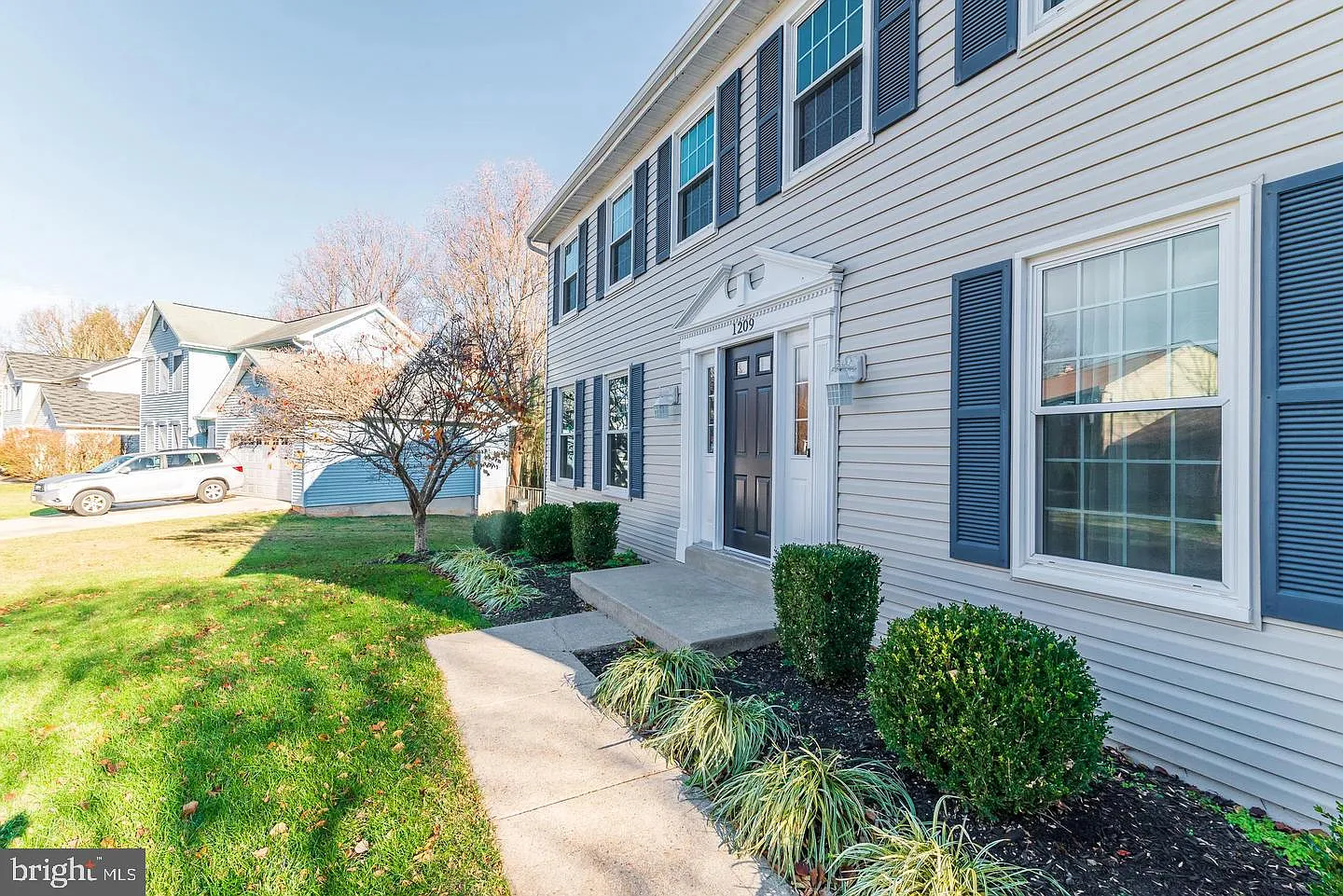 4 bed, 4.0 bath, 3234 sqft, $3,900 — Photo 3