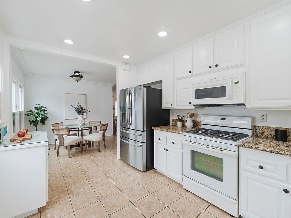 2nd image of 3203 Faust Ave