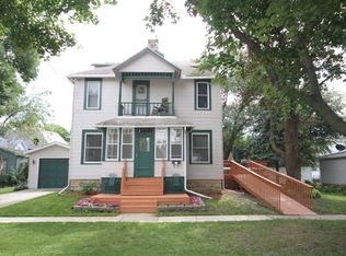 333 S Main St, Columbus, WI 53925