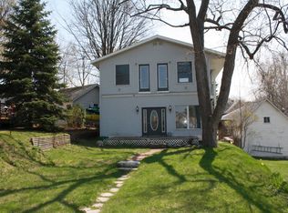 614 E Mitchell St, Petoskey, MI 49770