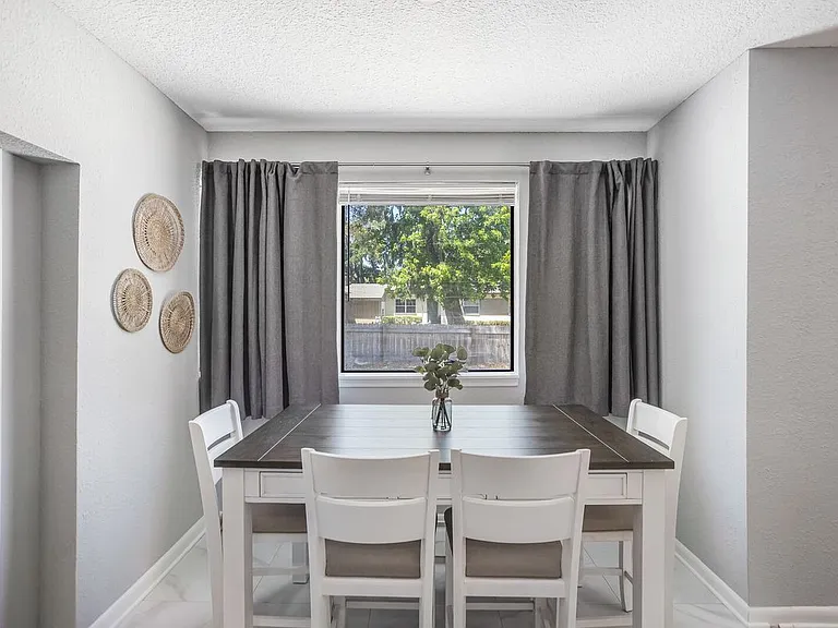 427 Holly Ave — Photo 12