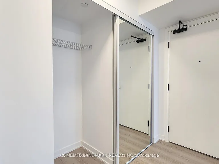 100 Queen St E #2617 — Photo 18