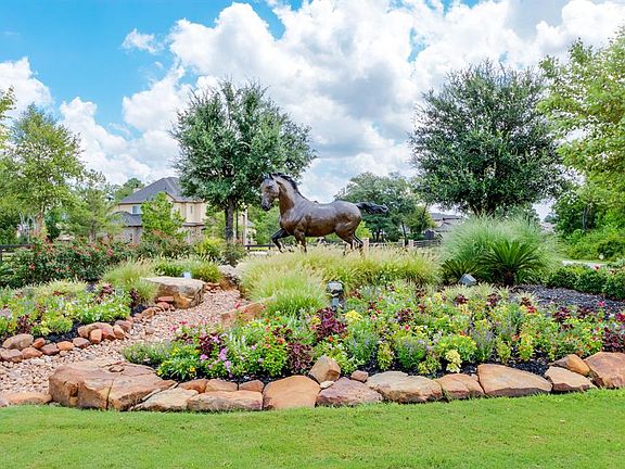 2nd image of 27 Cherry Lake Cir